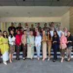 Semarak Hari Kartini, Pekerja BRI Branch Office Gunung Sahari Kenakan Pakaian Nasional Beraneka Warna