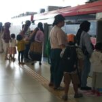 Hari Pertama Libur Panjang, Dukuh Atas dan Harjamukti Jadi Stasiun Terpadat LRT Jabodebek