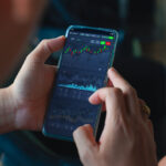 Apa Itu Social Trading? Cara Kerja dan Keuntungannya