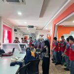 Belajar AI Langsung dari Industri, 150 Siswa SMK Telkom Makassar Kunjungi Telkom AI Center