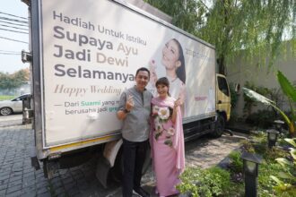 Dianggap Suami Idaman, Regi Datau Terbang Lintas Negara demi Kejutan Anniversary untuk Ayu Dewi