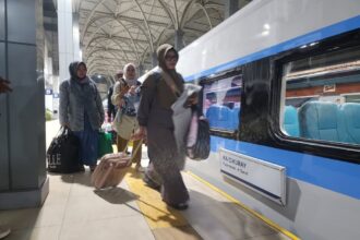 Sepuluh Hari Beroperasi dengan Rangkaian Baru, KA Cikuray Catat Okupansi Lebih dari 138 Persen