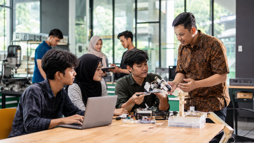 Modal, Mentoring, dan Jaringan: Tiga Pilar Dukungan Inkubator untuk Usaha Pemula